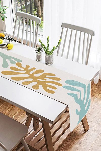 Realhomes Alergăr din piele de căprioară cu design special, imprimat digital, cu fundal colorat și motiv cu frunze cu desen Onedraw