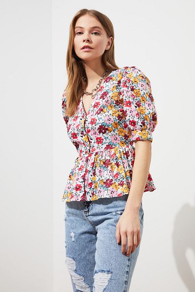 Trendyol Collection Mehrfarbiges gewebtes Hemd mit Ballonärmeln und V-Ausschnitt und Blumenmuster TWOSS21GO0555