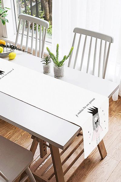 Realhomes Je Noudrais Etre Une Princesse Printed Διακοσμητικό Suede Runner