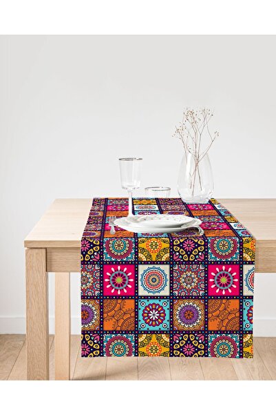 Realhomes عداء من جلد الغزال بتصميم خاص منقوش عرقيًا