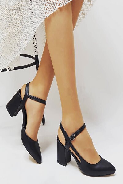 Mida Shoes Kadın Siyah Tokalı Topuklu Ayakkabı