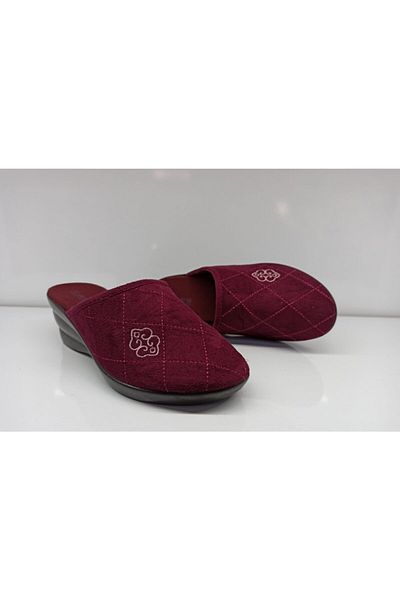Muya Women's Burgundy Anatomical House Slippers