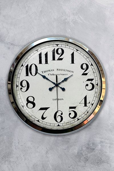 Kasva Concept 40 cm Chrome Metal Regent Street Wall Clock