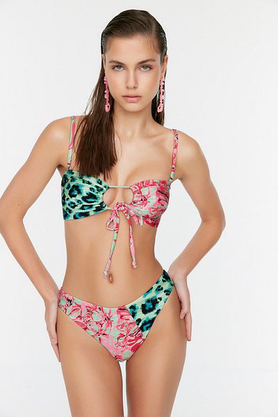 Trendyol Collection Kolorowy dół od bikini w panterkę TBESS22BA0315