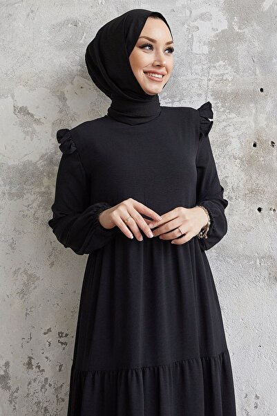 InStyle Neya Ležérní šaty s nabíranými rameny - černé