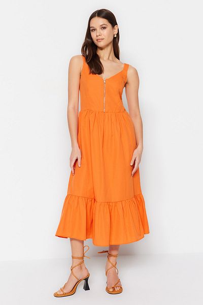 Trendyol Collection Μίντι υφαντό φόρεμα με λεπτομέρεια με φερμουάρ με λουλούδια ρόδι TWOSS20EL2208