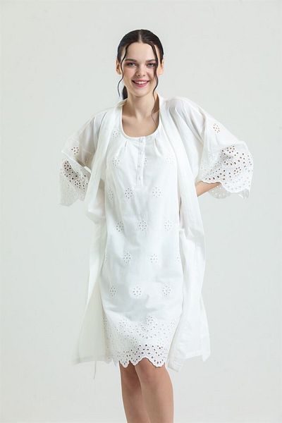 Magic Form Women's Ecru Scallop Nightgown Dressing Gown Set