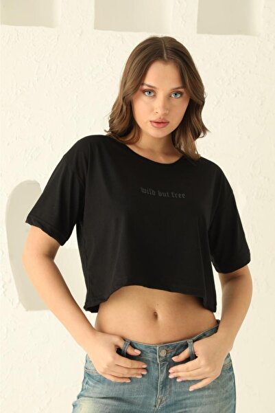 Trendbade Butik Γυναικείο μαύρο μπλουζάκι Crop