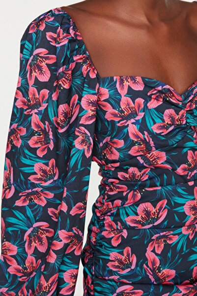 Trendyol Collection Színes virágmintás poplin rövid estélyi ruha fűzővel - TPRAW22EL1227