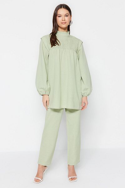 Trendyol Modest Olive Green Gipe részletes vászon kinézetű tunika-nadrág szett TCTSS23US00075