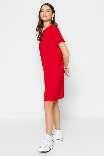 Trendyol Collection Red Pocket Look nyitott derék/Skater Mini Smart Crepe ruha TWOSS23EL01802