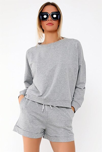 Dreamlike Yuvarlak Yaka Uzun Kol Oversize Sweat Beli Lastikli Şort Takım