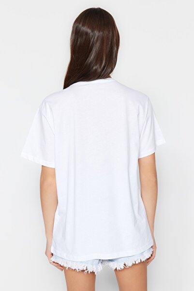 Trendyol Collection Biała, 100% bawełna, z nadrukiem, oversize/szeroki, dzianinowy T-shirt ze stójką TWOSS23TS00373