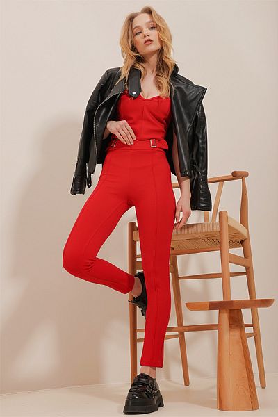 Trend Alaçatı Stili Women's Red High Waist Buckle Detailed Plaid Front Lycra Trousers ALC-X10047