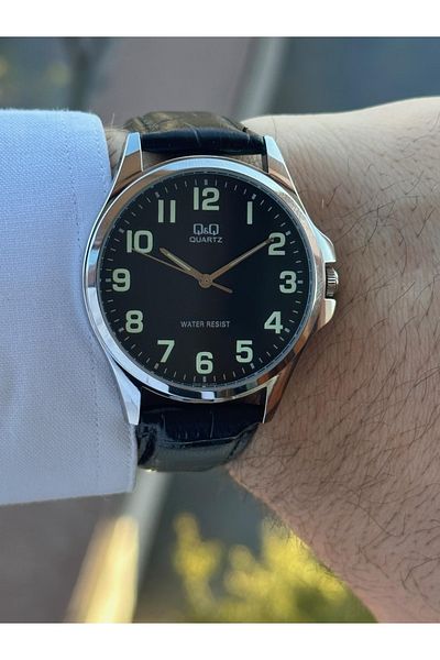 Q&Q Numeral Black Dial Black Strap Men's Wristwatch