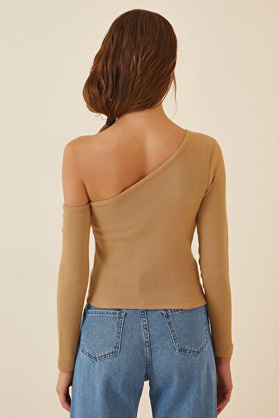 Happiness İstanbul Dámská sušenková pletená halenka s otevřenými rameny TG00011