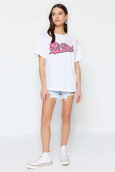 Trendyol Collection Tricou alb 100% bumbac imprimat supradimensionat/cu potrivire lată, cu guler ridicat TWOSS23TS00373