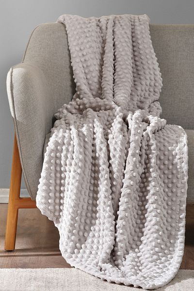 Karaca Home Одеяло за телевизор Alice Gray Tomurcuk Wellsoft 130x180 см