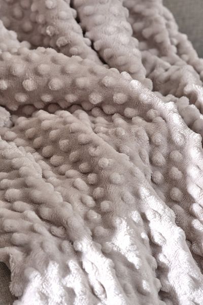 Karaca Home Одеяло за телевизор Alice Gray Tomurcuk Wellsoft 130x180 см