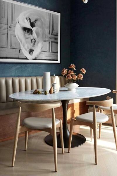 Evka Tulip Siyah Masa 130 Çap Beyaz Mermer, Yemek Masası, Mutfak Masası