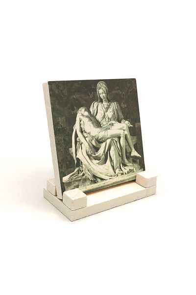 BAKSEPETE Pietà Michelangelo, επιτραπέζια βάση από φυσική πέτρα με τύπωμα 1498