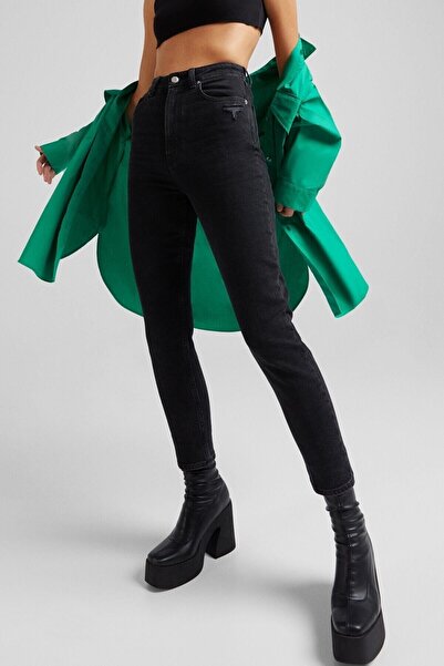 DRC trend Crne pantalone Sa likrom