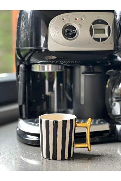 MeGgDecor Altın Detaylı Çizgili El Yapımı Seremik Mug