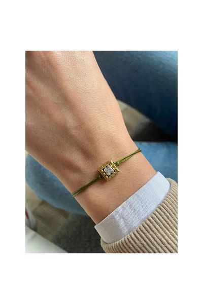 Juju Square Bracelet with Square Stones in the Middle and Green String