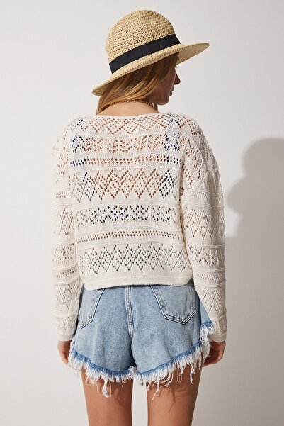 Happiness İstanbul Dámská krémová halenka s výstřihem do V s prolamovaným úpletem MW00017