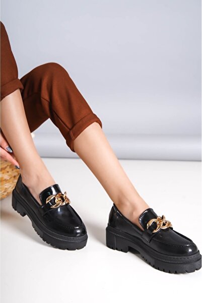 DURUNUN BUTİĞİ Черни лачени кожени ежедневни мокасини за жени