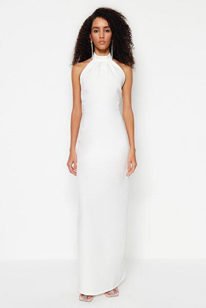 Trendyol Collection Ecru lemované tkané svatební/Nikah dlouhé večerní šaty TPRSS23AE00013