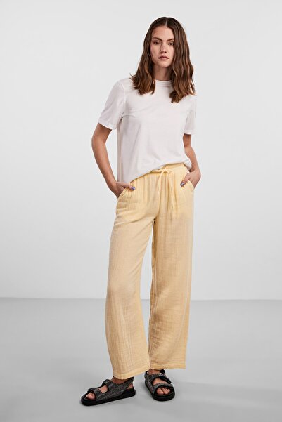 PIECES Trousers Women/Girls Mellow Yellow