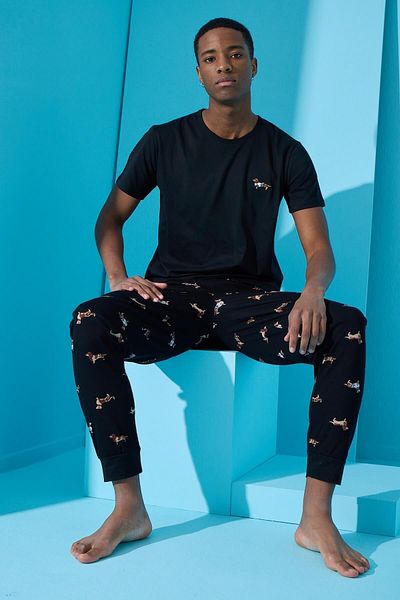 Pijamaevi Kurzärmliges Herren-Pyjama-Set mit Dogg-Print in Schwarz