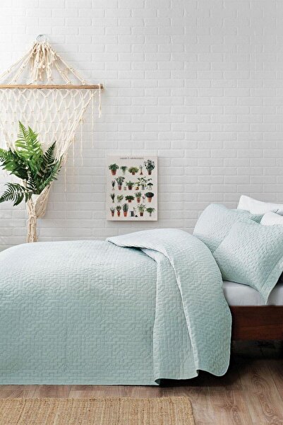 Taç Çift Kişilik Nakışlı Yatak Örtüsü Trista Mint