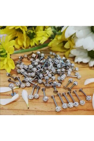 Araz piercing Kıkırdak Ve Tragos Piercingi