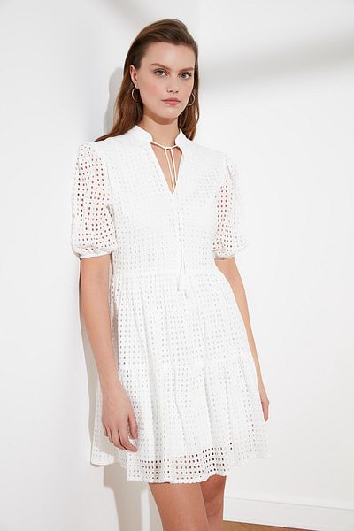 Trendyol Collection Ecru Mini Woven Collar Detailed Embroidery Woven Dress TWOSS21EL1006