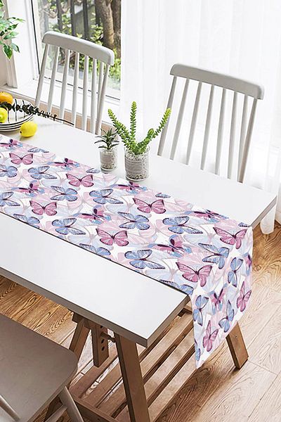 Realhomes Ψηφιακό τυπωμένο σχέδιο Suede Runner με πολύχρωμο σχέδιο πεταλούδας σε λευκό φόντο