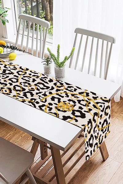 Realhomes Μοντέρνος Ειδικός Σχεδιασμός Suede Runner με χρυσή λεπτομέρεια με σχέδιο Zebra