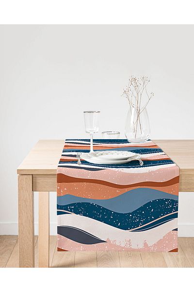 Realhomes Ειδικού σχεδιασμού Suede Runner με γεωμετρικό σχέδιο ψηφιακής εκτύπωσης σε πολύχρωμο σκηνικό