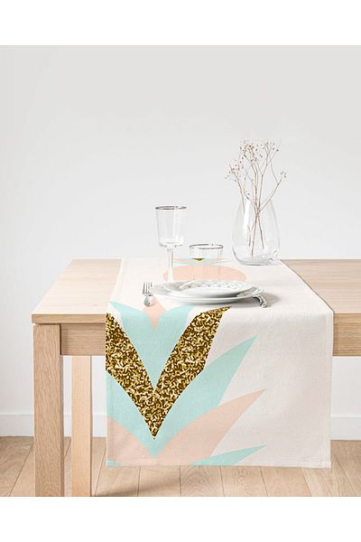 Realhomes Ψηφιακή τυπωμένη ειδική σχεδίαση Suede Runner με χρυσή λεπτομέρεια Hello Writing σε πολύχρωμο φόντο