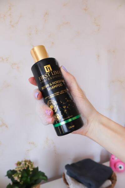 First Lima Professional Reishi & Horsetail Şampuan Dökülme Önleyici Ve Uzama Desteği 200ml