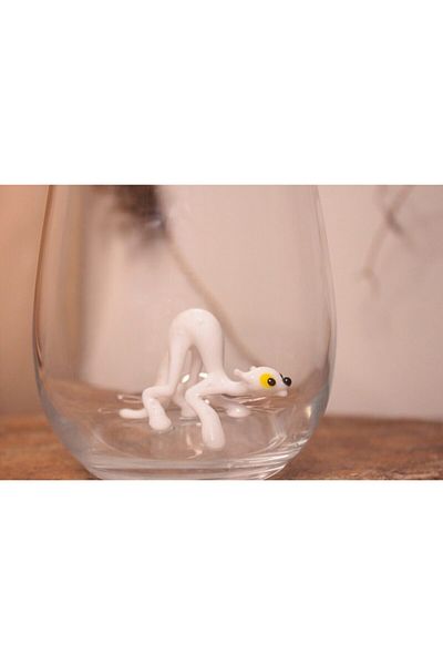 ADAMODART Single Water Cup with White Cat Figure