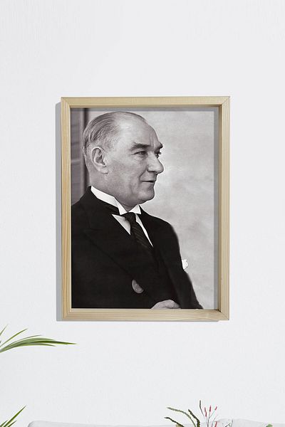 Dekor Loft Pictură Ataturk cu cadru din lemn de pin 33x44 cm