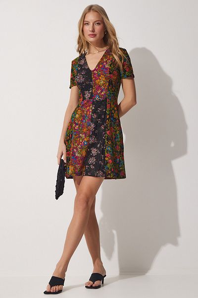 Happiness İstanbul Gemustertes, ausgestelltes Minikleid mit V-Ausschnitt