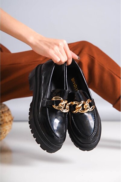 DURUNUN BUTİĞİ Черни лачени кожени ежедневни мокасини за жени