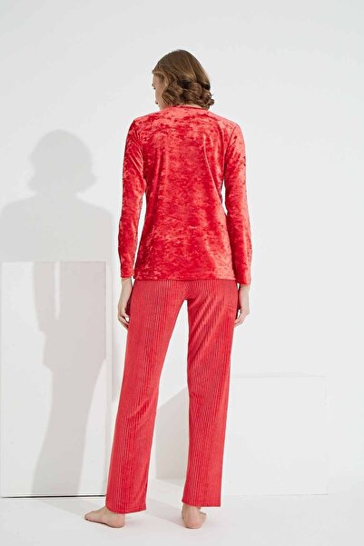 Siyah İnci Sada sametového pyžama z granátového jablka