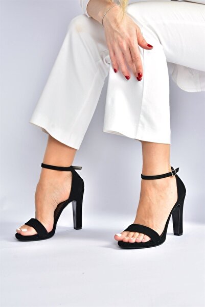 Fox Shoes Černo/černé nubukové jednopáskové dámské boty na silném podpatku M348072301