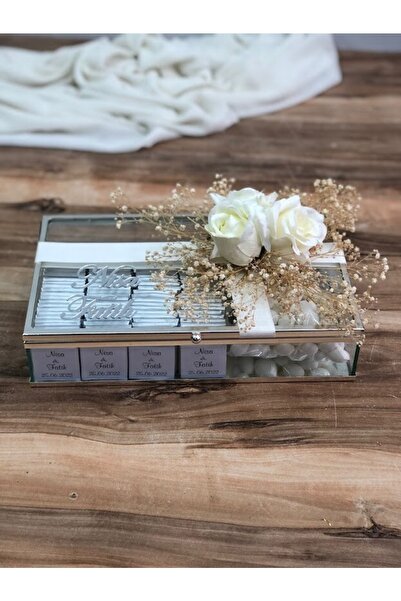 Masalsı Concept 80 Ad Madlen Kız Isteme Çikolatası, Cam Kutuda Özel Süsleme S...