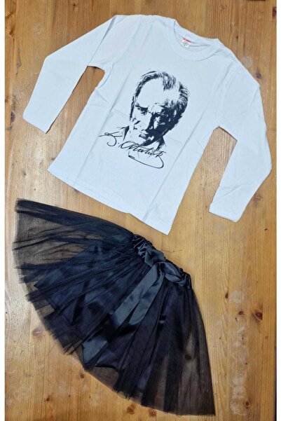 AJN 23 aprilie Fusta și tricou Tutu Konbini