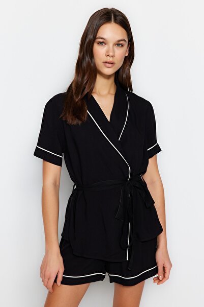 Trendyol Collection Detailní sada pyžama z viskózového tkaného černého pásku THMSS23PT00203